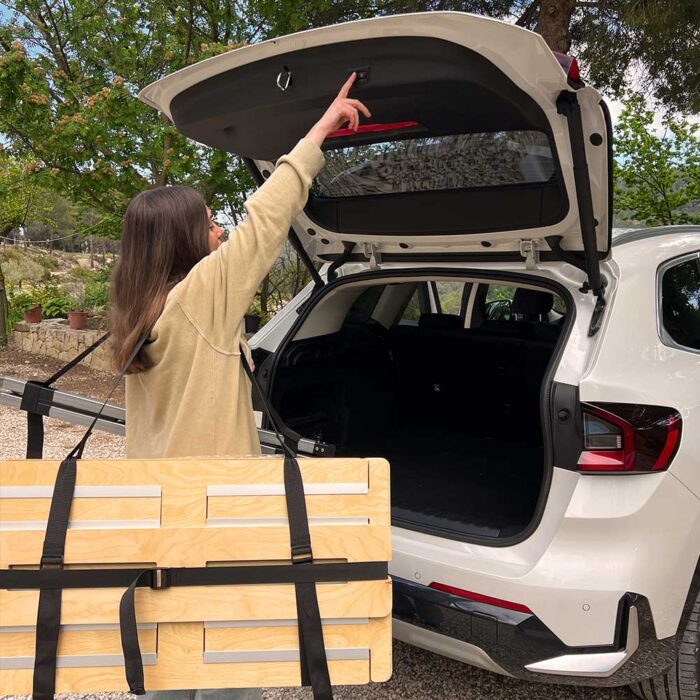 cama para coche compacta